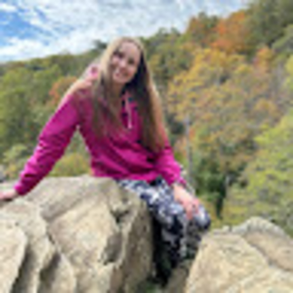 Meet your Posher, Maria paulina